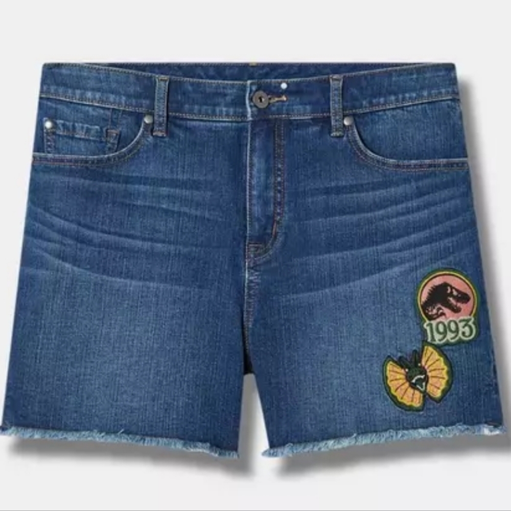 NWT Universal Jurassic Park Mid Rise Shorts